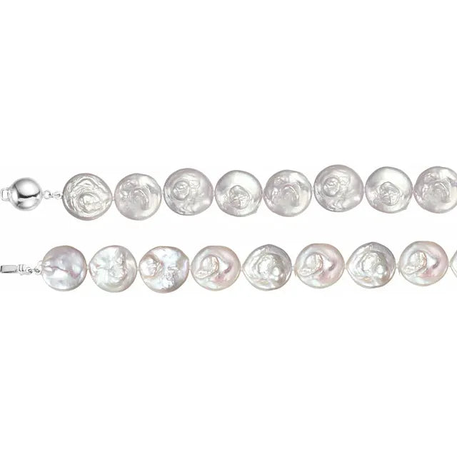 Pleine Lune Coin Pearl Necklace product angle