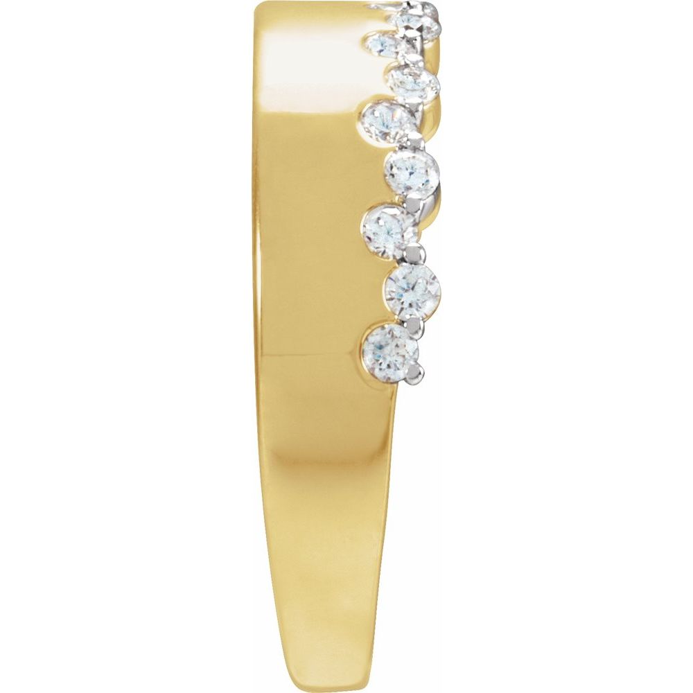 Natural Diamonds and Gold Anellina Ring