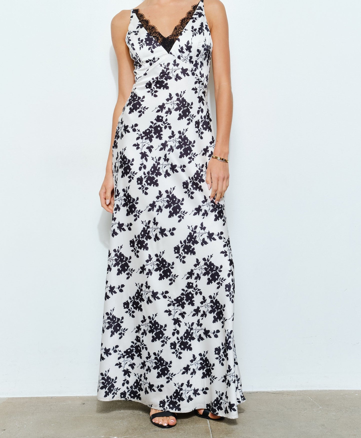 FLORAL PRINT MAXI DRESS