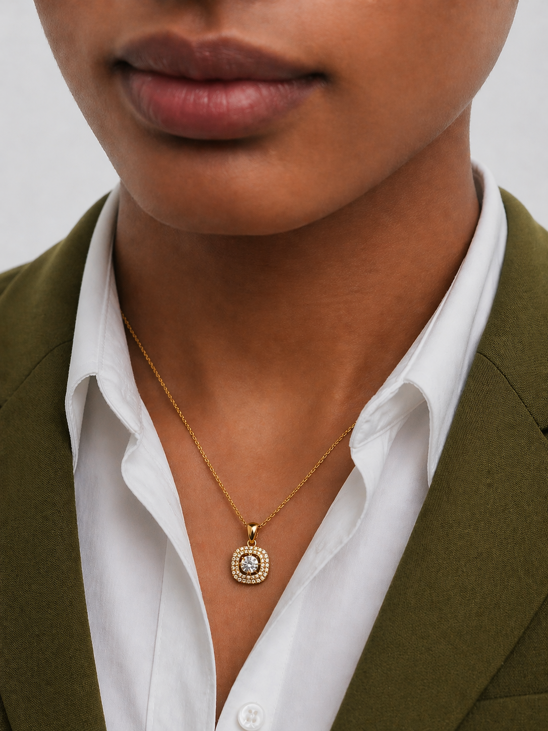 Collar con círculo de eternidad en oro vermeil de 18 quilates