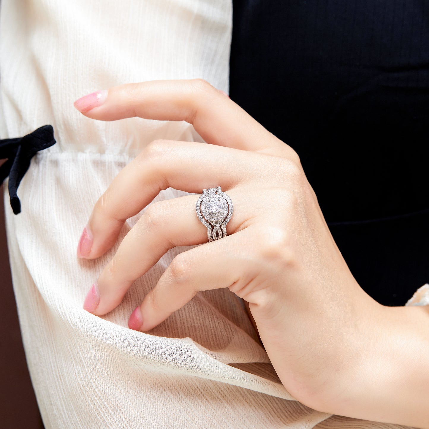 Éclat Trinity Moissanite Ring Set