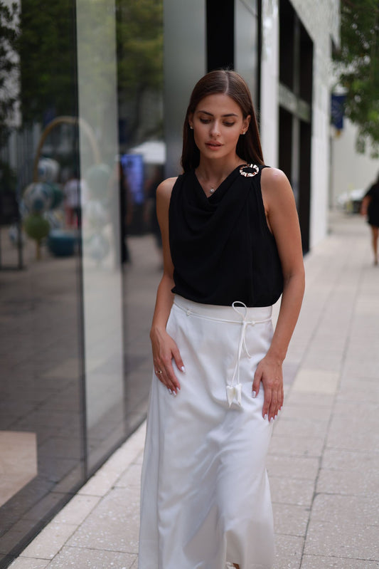 GOLD RING APPLIQUES BLOUSE