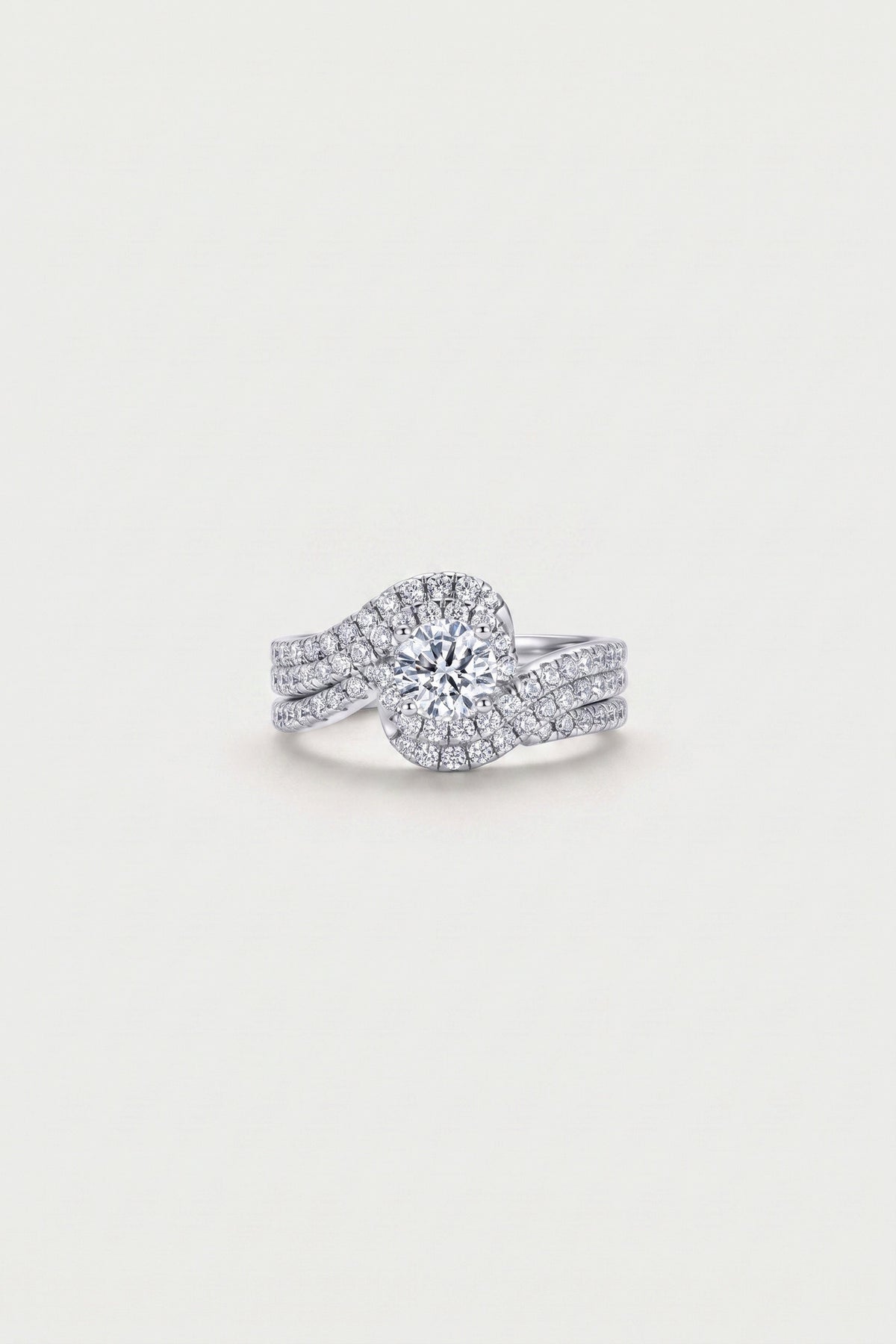 Round Halo Bypass Pavé Bridal Set